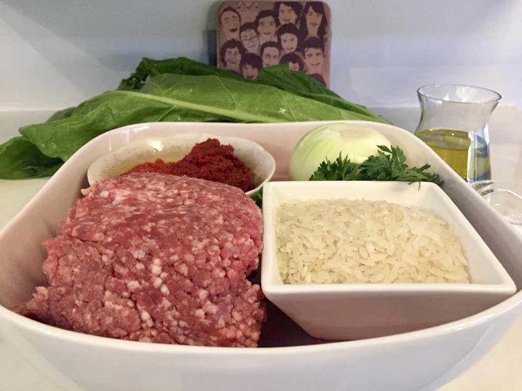 Etli Pazı Sarması Yemek Tarifleri